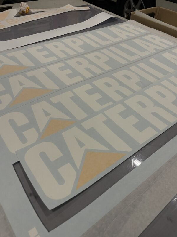 Sticker - Caterpillar - Afbeelding 2